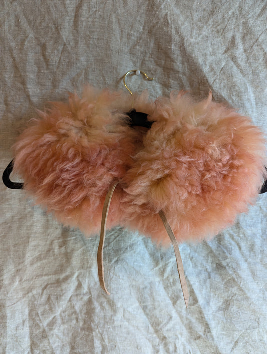 Sheepskin collar #4