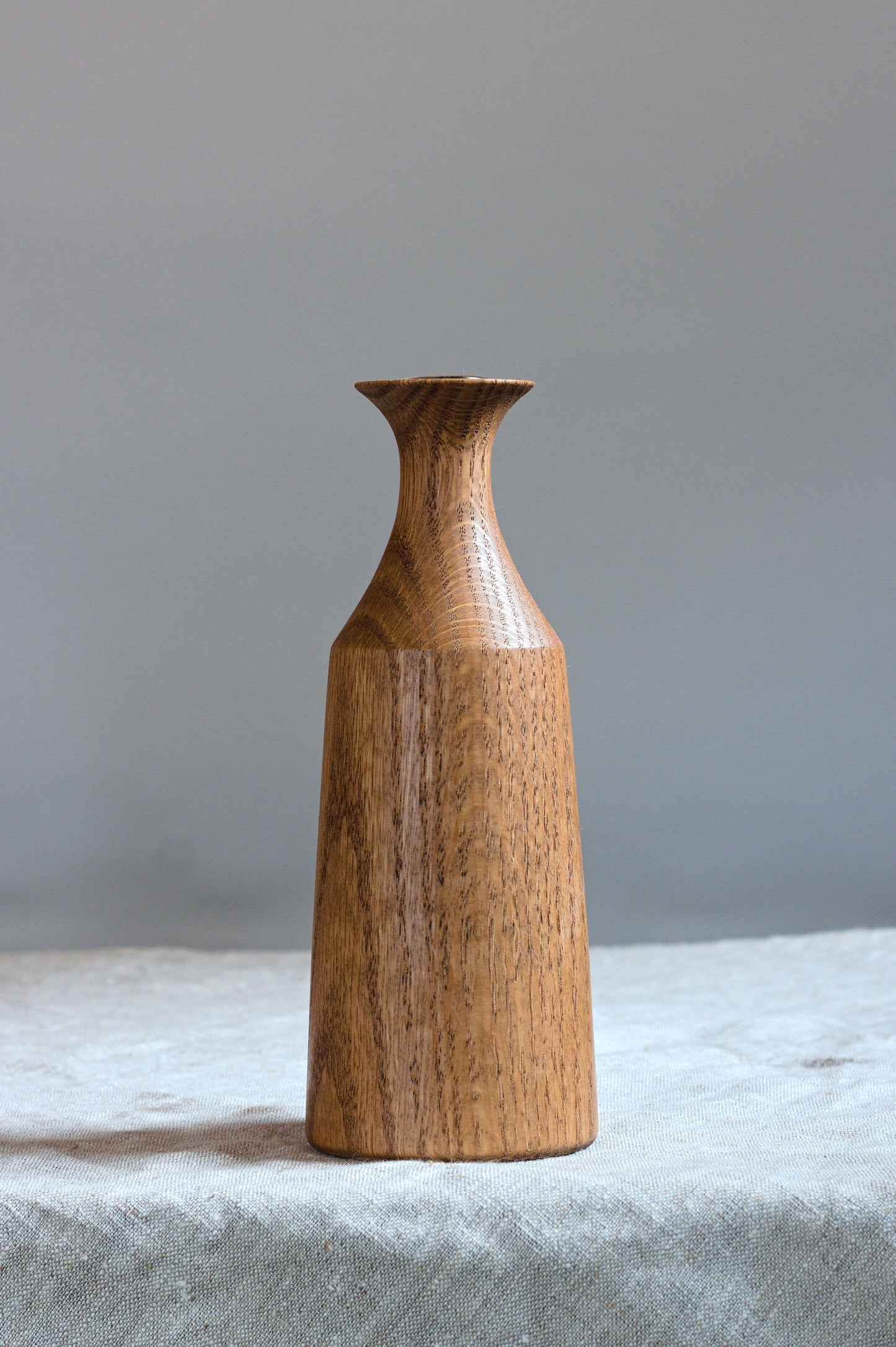 Red Oak Wood Live Flower Vase - 8"