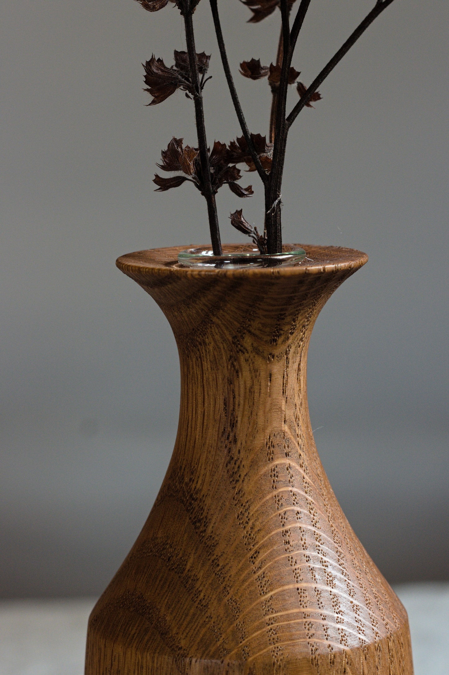 Red Oak Wood Live Flower Vase - 8"