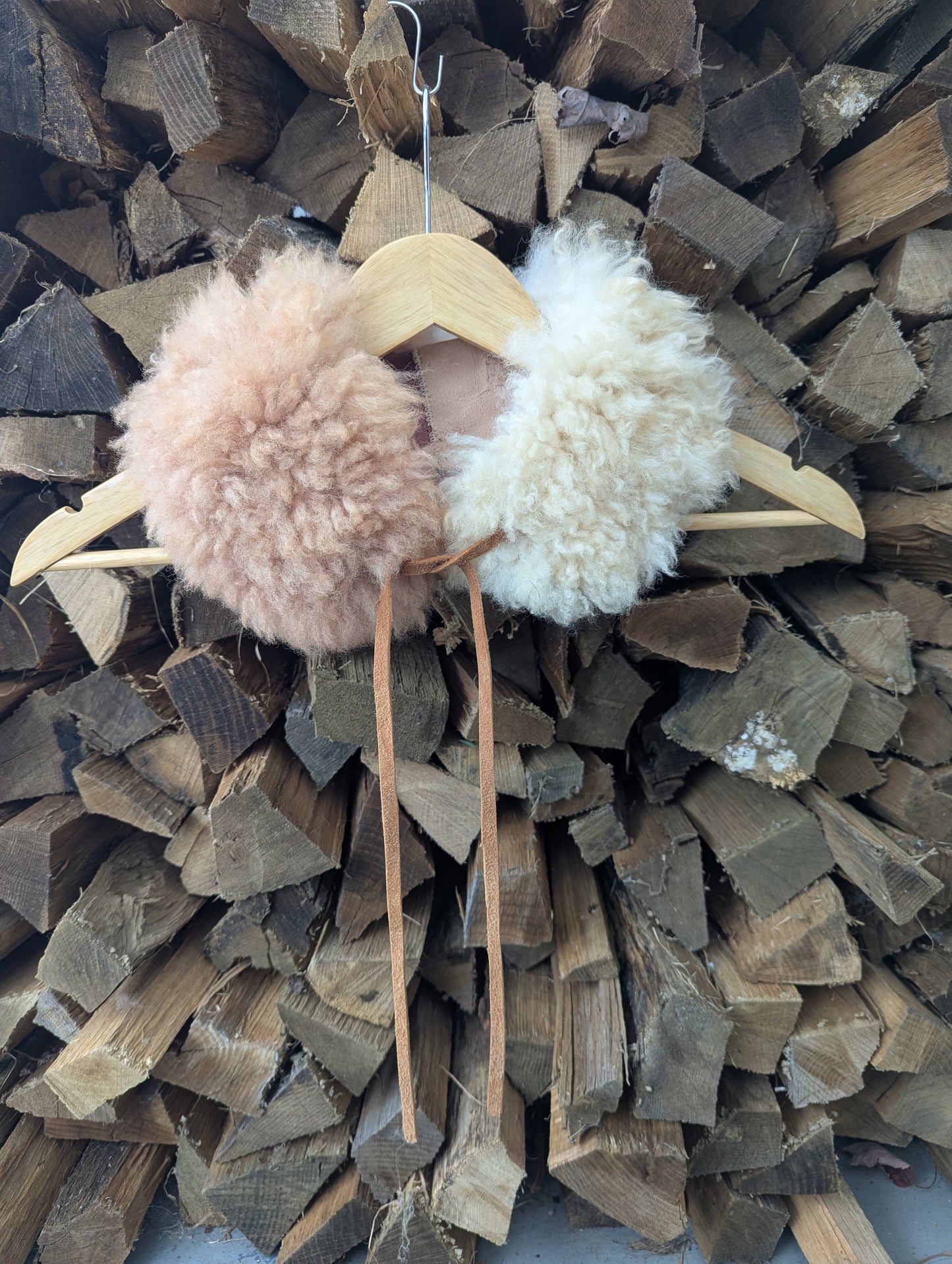 Small dyed collar #8