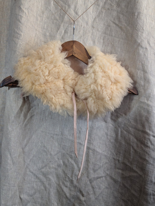 Large undyed collar #5