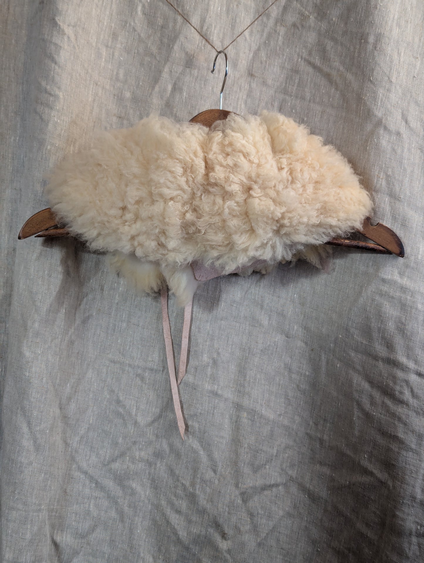Large undyed collar #5